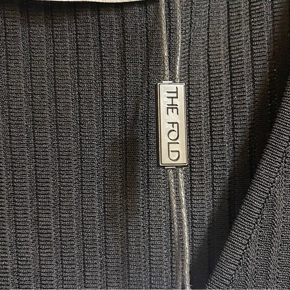 NWT The Fold Black Malvern Rib Knit Dress Flare V Neck Pleated Workwear L 10/12 - Picture 13 of 16